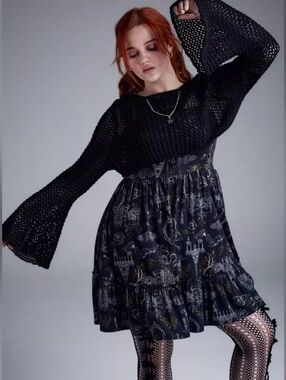 Torrid Nightfall Black Chain Bell Sleeve Crop Sweater 2X Nwt